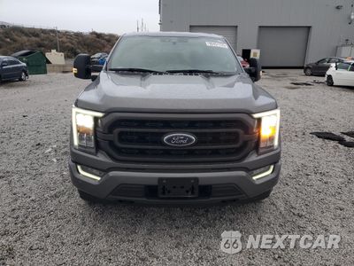 Piąte zdjęcie samochodu w środku: 2022 FORD F150 SUPERCREW VIN:1FTFW1E84NKE79810 - miniatura