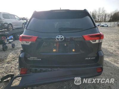 Zdjęcie 6 z 12 samochodu: 2017 TOYOTA HIGHLANDER SE VIN:5TDJZRFH8HS446238 - miniatura