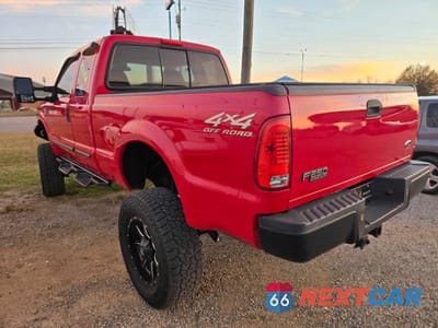 Trzecie zdjęcie samochodu z tyłu: 2000 FORD F250 SUPER DUTY VIN:1FTNX21S1YED09617 - miniatura