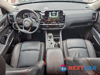 Zdjęcie 8 z 13 samochodu: 2024 NISSAN PATHFINDER SL VIN:5N1DR3CA8RC230292 - miniatura