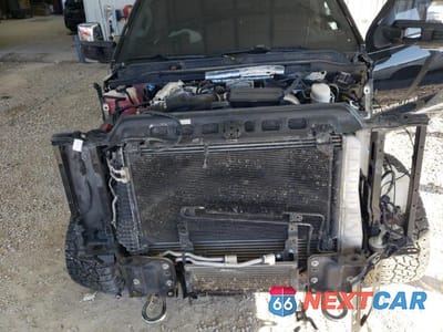 Zdjęcie 11 z 12 samochodu: 2017 GMC SIERRA K2500 DENALI VIN:1GT12UEY7HF232219 - miniatura
