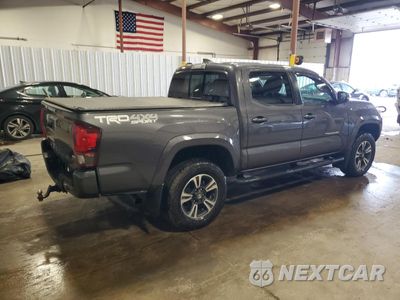 Trzecie zdjęcie samochodu z tyłu: 2019 TOYOTA TACOMA DOUBLE CAB VIN:5TFCZ5AN6KX181657 - miniatura