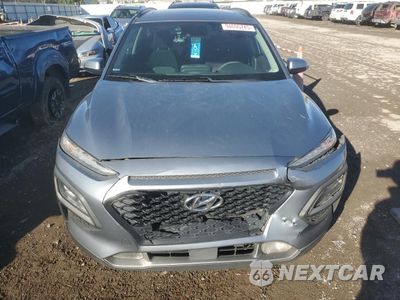 Piąte zdjęcie samochodu w środku: 2018 HYUNDAI KONA SEL VIN:KM8K62AAXJU179941 - miniatura