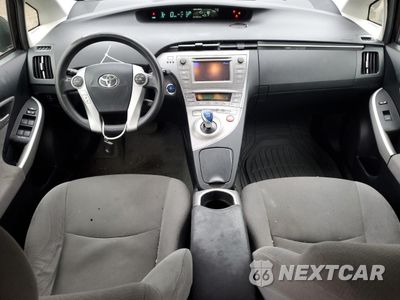 Zdjęcie 8 z 14 samochodu: 2014 TOYOTA PRIUS VIN:JTDKN3DU5E0381229 - miniatura