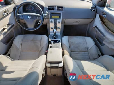 Zdjęcie 8 z 12 samochodu: 2010 VOLVO S40 2.4I VIN:YV1390MS3A2492036 - miniatura