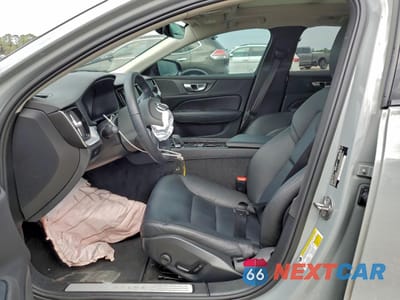 Zdjęcie 7 z 14 samochodu: 2025 VOLVO S60 CORE VIN:7JRL12FJ9SG366928 - miniatura