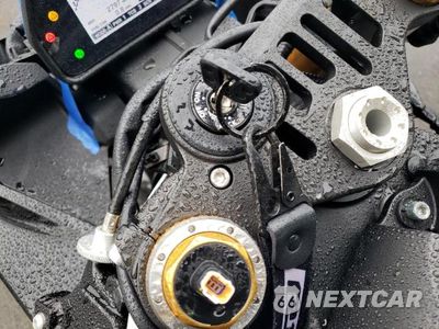 Zdjęcie 8 z 10 samochodu: 2023 YAMA YZFR1M VIN:JYARN67E4PA000581 - miniatura