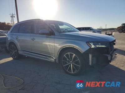Czwarte zdjęcie samochodu z boku: 2023 AUDI Q7 PRESTIGE VIN:WA1VXBF72PD020846 - miniatura
