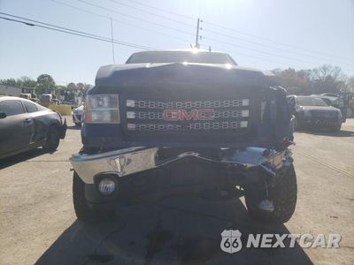 Piąte zdjęcie samochodu w środku: 2013 GMC SIERRA K2500 SLT VIN:1GT121E87DF130993 - miniatura