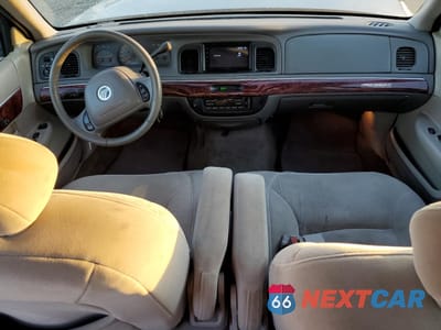 Zdjęcie 8 z 12 samochodu: 2001 MERCURY GRAND MARQUIS LS VIN:2MEFM75W31X705185 - miniatura