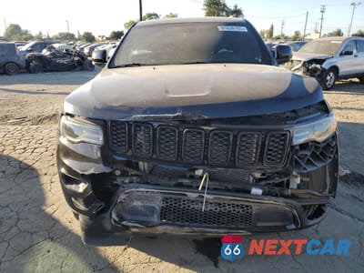 Piąte zdjęcie samochodu w środku: 2017 JEEP GRAND CHEROKEE LIMITED VIN:1C4RJEBG5HC779305 - miniatura