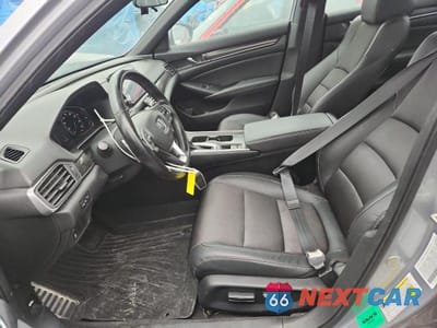 Zdjęcie 7 z 12 samochodu: 2020 HONDA ACCORD SPORT VIN:1HGCV1F3XLA070255 - miniatura
