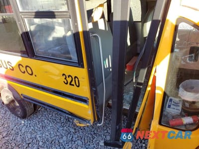 Zdjęcie 9 z 10 samochodu: 2014 CHEVROLET EXPRESS SCHOOL BUS VIN:1GB3G2BG6E1185370 - miniatura