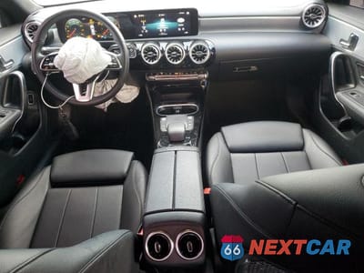 Zdjęcie 8 z 13 samochodu: 2023 MERCEDES-BENZ CLA 250 VIN:W1K5J4GB7PN393712 - miniatura