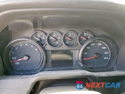 Zdjęcie 9 z 13 samochodu: 2023 CHEVROLET SILVERADO K1500 VIN:1GCRDAED8PZ218206 - miniatura