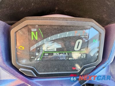 Zdjęcie 7 z 10 samochodu: 2022 KAWASAKI EX650 N VIN:ML5EXEN11NDA74959 - miniatura