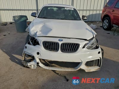 Piąte zdjęcie samochodu w środku: 2016 BMW M235XI VIN:WBA1J9C5XGV371853 - miniatura