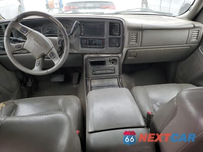 Zdjęcie 8 z 15 samochodu: 2005 GMC YUKON XL DENALI VIN:1GKFK66U65J262063 - miniatura