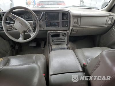 Zdjęcie 8 z 15 samochodu: 2005 GMC YUKON XL DENALI VIN:1GKFK66U65J262063 - miniatura