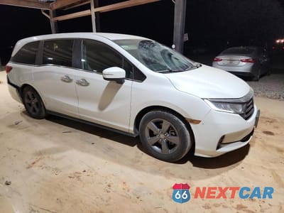Czwarte zdjęcie samochodu z boku: 2021 HONDA ODYSSEY EX VIN:5FNRL6H50MB044153 - miniatura