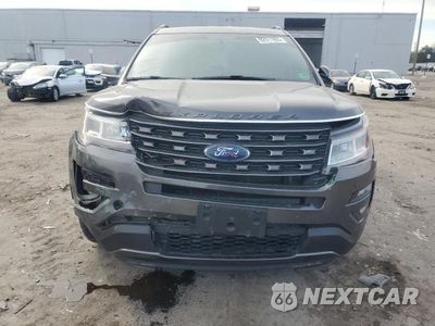 Piąte zdjęcie samochodu w środku: 2017 FORD EXPLORER XLT VIN:1FM5K8D85HGD50298 - miniatura