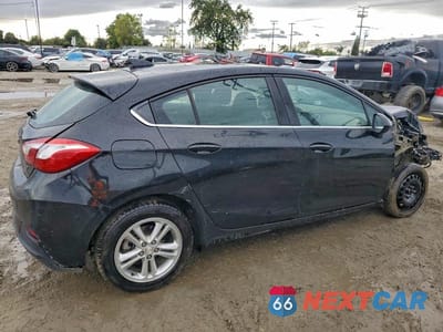 Trzecie zdjęcie samochodu z tyłu: 2017 CHEVROLET CRUZE LT VIN:3G1BE6SM7HS612867 - miniatura