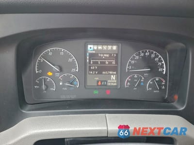 Zdjęcie 8 z 10 samochodu: 2020 FREIGHTLINER CASCADIA 126 SEMI TRUCK VIN:3AKJHHDR9LSKC0723 - miniatura