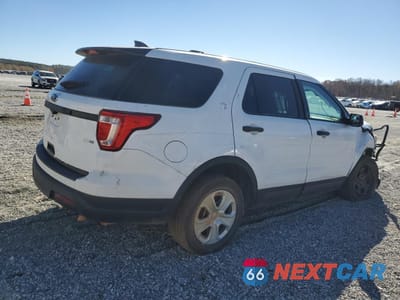 Trzecie zdjęcie samochodu z tyłu: 2019 FORD EXPLORER POLICE INTERCEPTOR VIN:1FM5K8AR8KGA62392 - miniatura