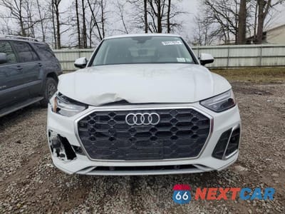 Piąte zdjęcie samochodu w środku: 2023 AUDI Q5 PREMIUM PLUS 45 VIN:WA1EAAFY1P2014309 - miniatura