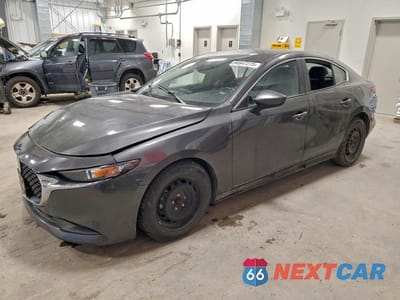 2021 MAZDA MAZDA3 GS 4DR JM1BPACL9M1319560 - główne zdjęcie licytacji z USA - miniatura