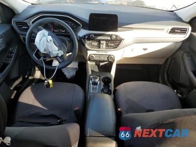 Zdjęcie 8 z 13 samochodu: 2021 FORD ESCAPE SE VIN:1FMCU0G63MUB00700 - miniatura