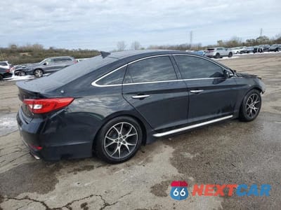 Trzecie zdjęcie samochodu z tyłu: 2015 HYUNDAI SONATA LIMITED VIN:5NPE34AF6FH011085 - miniatura