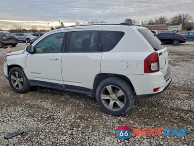 Drugie zdjęcie samochodu z przodu: 2017 JEEP COMPASS LATITUDE VIN:1C4NJDEB1HD109687 - miniatura