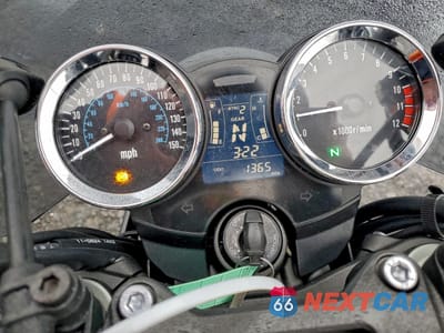 Zdjęcie 7 z 10 samochodu: 2021 KAWASAKI ZR900 R VIN:JKAZR2C1XMA053957 - miniatura
