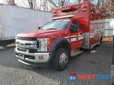 2017 FORD F550 SUPER DUTY 1FDUF5HT2HDA04627 - główne zdjęcie licytacji z USA - miniatura