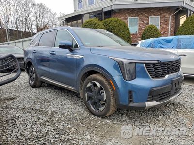 Czwarte zdjęcie samochodu z boku: 2025 KIA SORENTO EX VIN:KNDRHDJG1S5413957 - miniatura