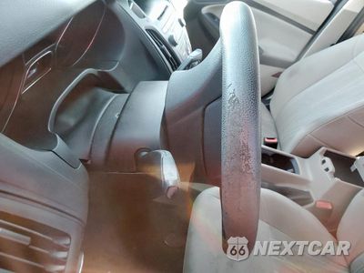 Zdjęcie 9 z 12 samochodu: 2017 FORD FOCUS SE VIN:1FADP3F22HL210249 - miniatura