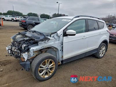 2018 FORD ESCAPE SE 1FMCU9GDXJUA74949 - główne zdjęcie licytacji z USA - miniatura