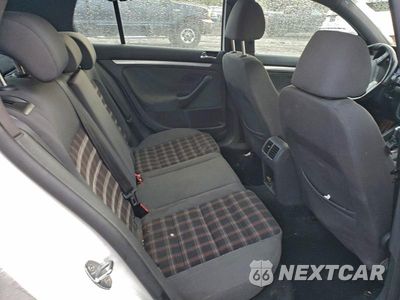 Zdjęcie 10 z 12 samochodu: 2008 VOLKSWAGEN GTI SE VIN:WVWHV71K68W245472 - miniatura