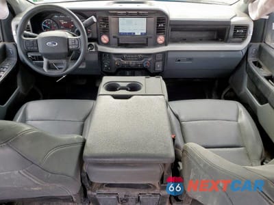 Zdjęcie 8 z 11 samochodu: 2023 FORD F250 SUPER DUTY VIN:1FT7W2BT2PEC12590 - miniatura