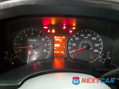 Zdjęcie 9 z 13 samochodu: 2018 NISSAN NV 2500 HD SV VIN:1N6BF0KY2JN811326 - miniatura