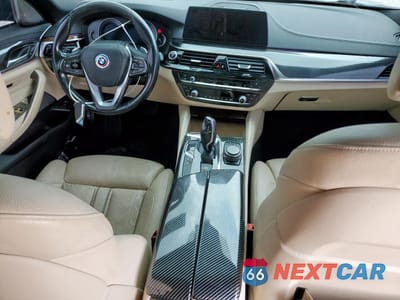 Zdjęcie 8 z 12 samochodu: 2018 BMW 540 I VIN:WBAJE5C57JWA95410 - miniatura
