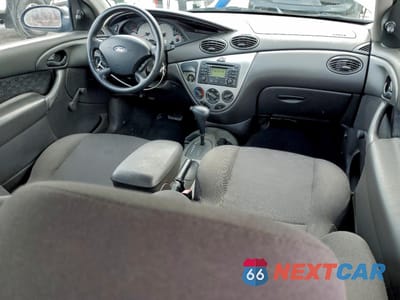 Zdjęcie 8 z 12 samochodu: 2003 FORD FOCUS ZX3 VIN:3FAFP31Z13R166798 - miniatura