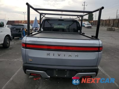 Zdjęcie 6 z 13 samochodu: 2022 RIVIAN R1T LAUNCH EDITION VIN:7FCTGAAL7NN001576 - miniatura