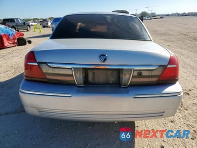 Zdjęcie 6 z 15 samochodu: 2001 MERCURY GRAND MARQUIS GS VIN:2MEFM74W61X611707 - miniatura