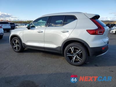 Drugie zdjęcie samochodu z przodu: 2025 VOLVO XC40 CORE VIN:YV4L12UJXS2542901 - miniatura