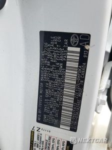 Zdjęcie 12 z 12 samochodu: 2006 TOYOTA COROLLA MATRIX XR VIN:2T1KR32E16C620301 - miniatura
