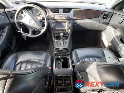 Zdjęcie 8 z 13 samochodu: 2007 MERCEDES-BENZ CLS 550 VIN:WDDDJ72X07A080430 - miniatura