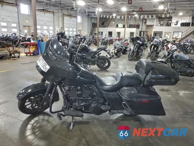Trzecie zdjęcie samochodu z tyłu: 2018 HARLEY-DAVIDSON FLHXS STREET GLIDE SPECIAL VIN:1HD1KRC11JB613269 - miniatura