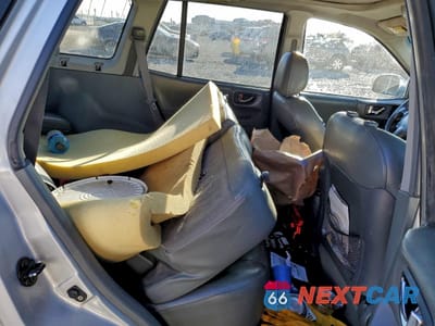 Zdjęcie 11 z 14 samochodu: 2003 HYUNDAI SANTA FE GLS VIN:KM8SC73E23U464917 - miniatura